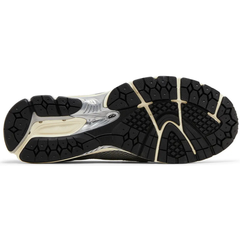 New Balance 1906L Metallic Silver