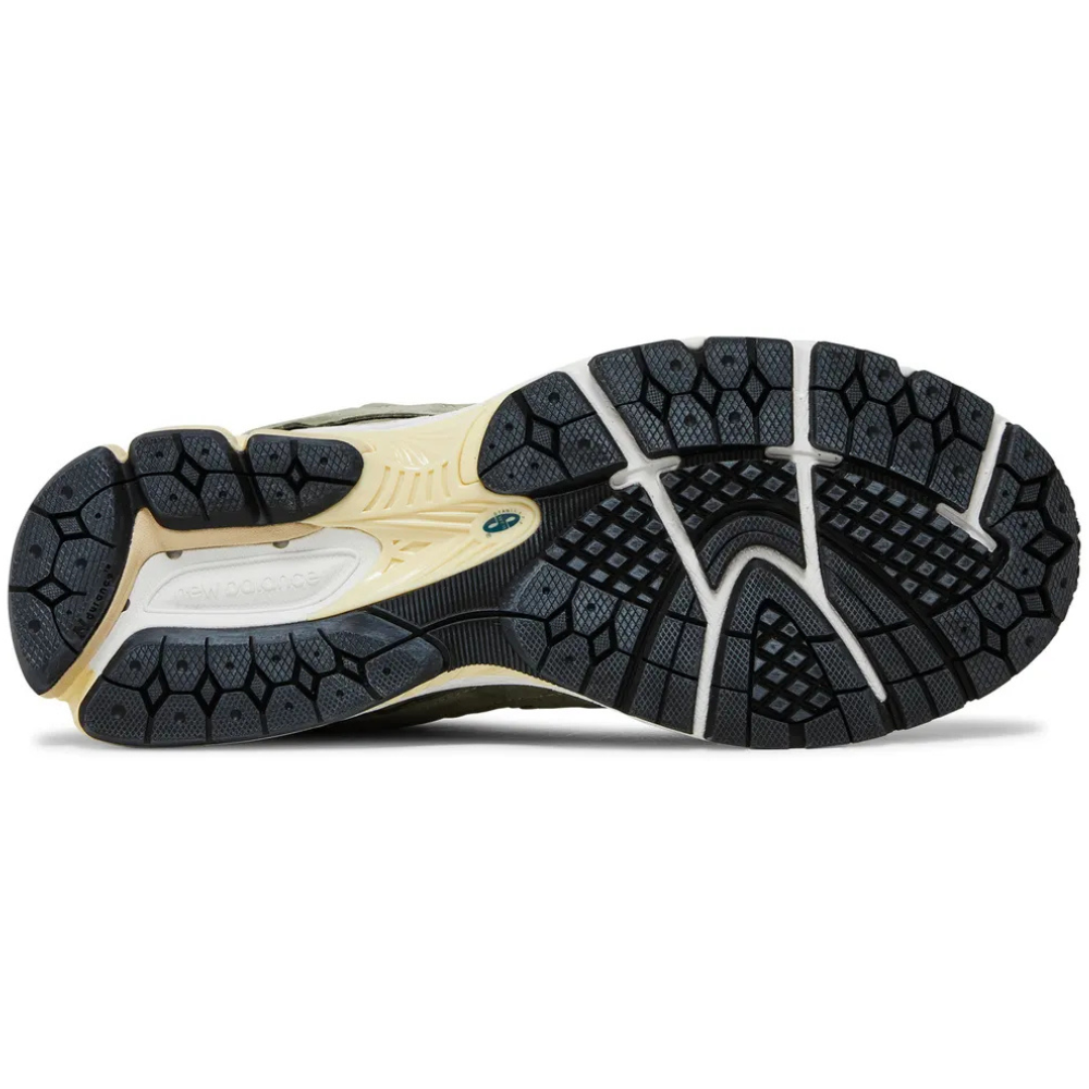 New Balance 2002R Protection Pack Mirage Grey