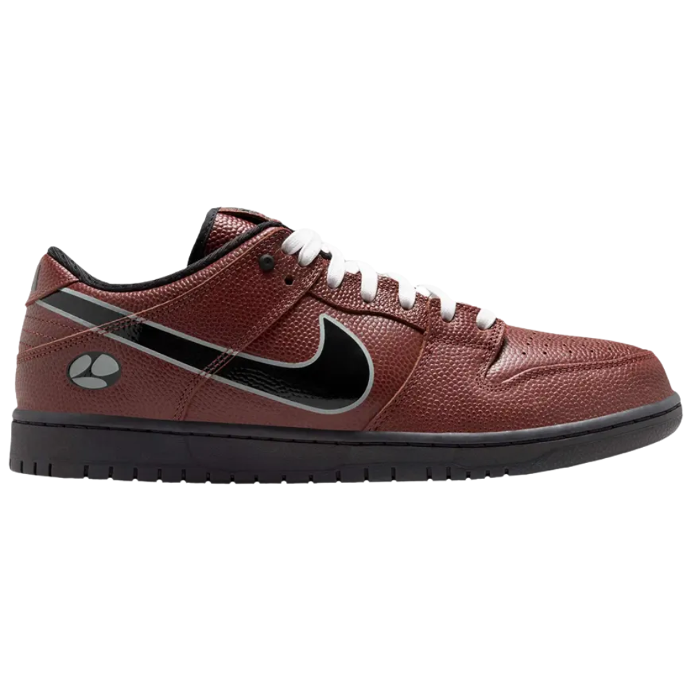 Nike SB Dunk Low Limosine Skateboards