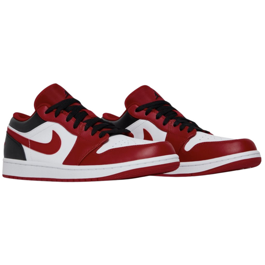 Jordan 1 Low Bulls