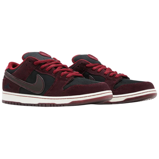 Nike SB Dunk Low Riot Skateshop