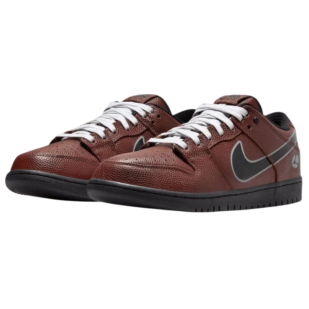 Nike SB Dunk Low Limosine Skateboards