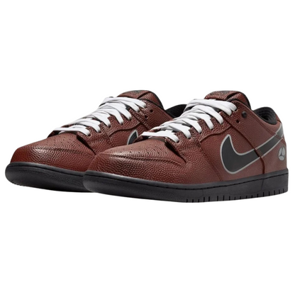 Nike SB Dunk Low Limosine Skateboards