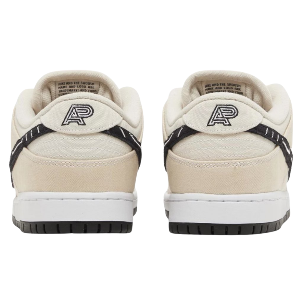Nike SB Dunk Low Albino & Preto