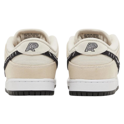 Nike SB Dunk Low Albino & Preto