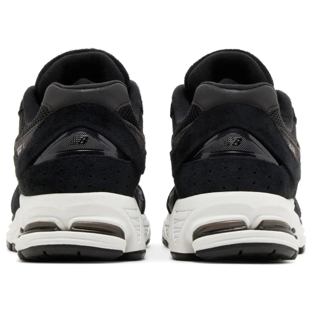 New Balance 2002R Black Gunmetal