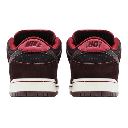 Nike SB Dunk Low Riot Skateshop