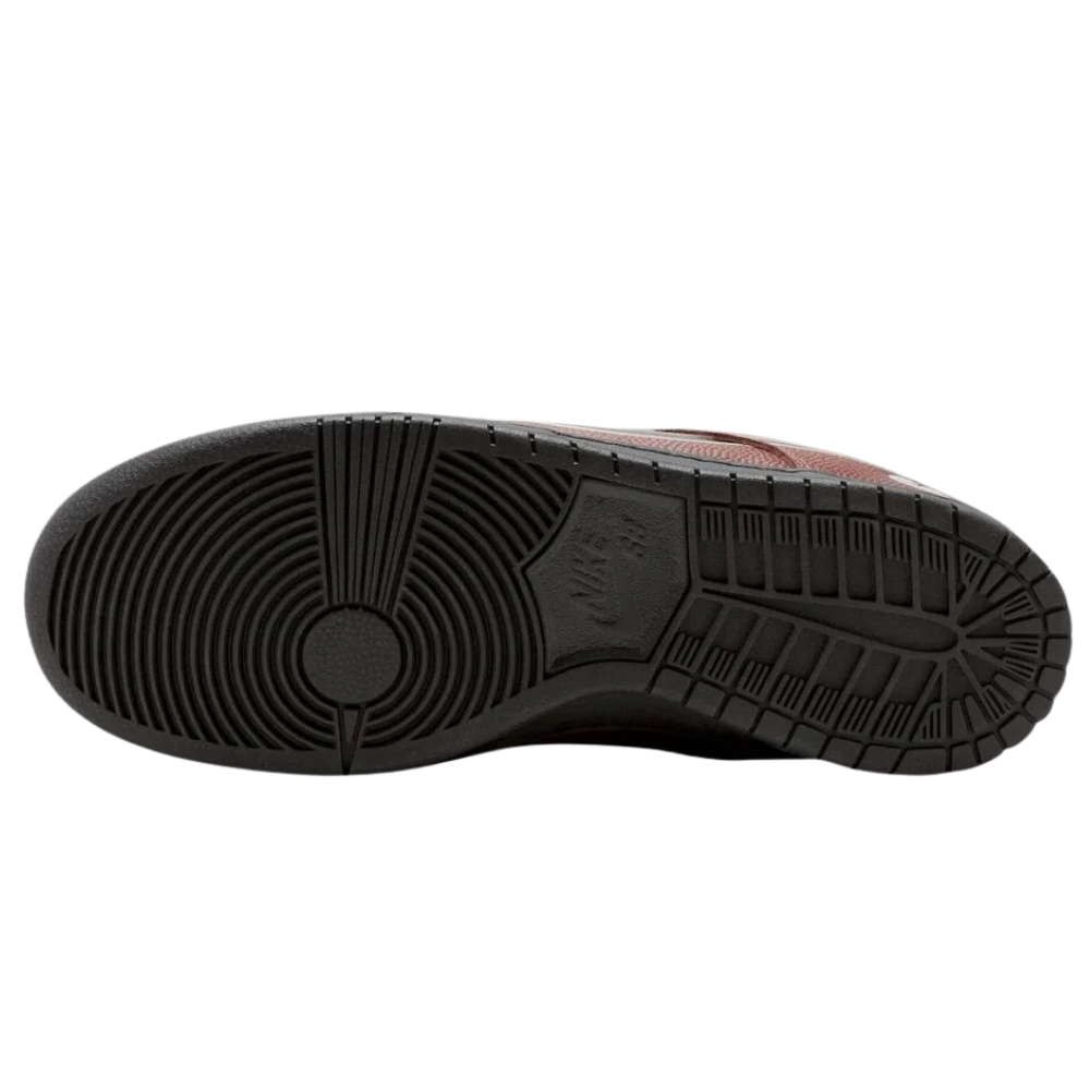 Nike SB Dunk Low Limosine Skateboards