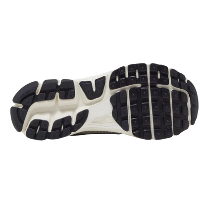 Nike Zoom Vomero 5 Photon Dust Metallic Silver