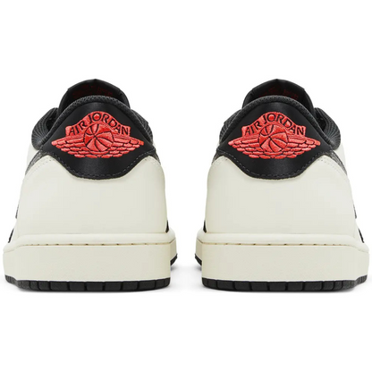 Jordan 1 Retro Low OG Paris Saint-Germain