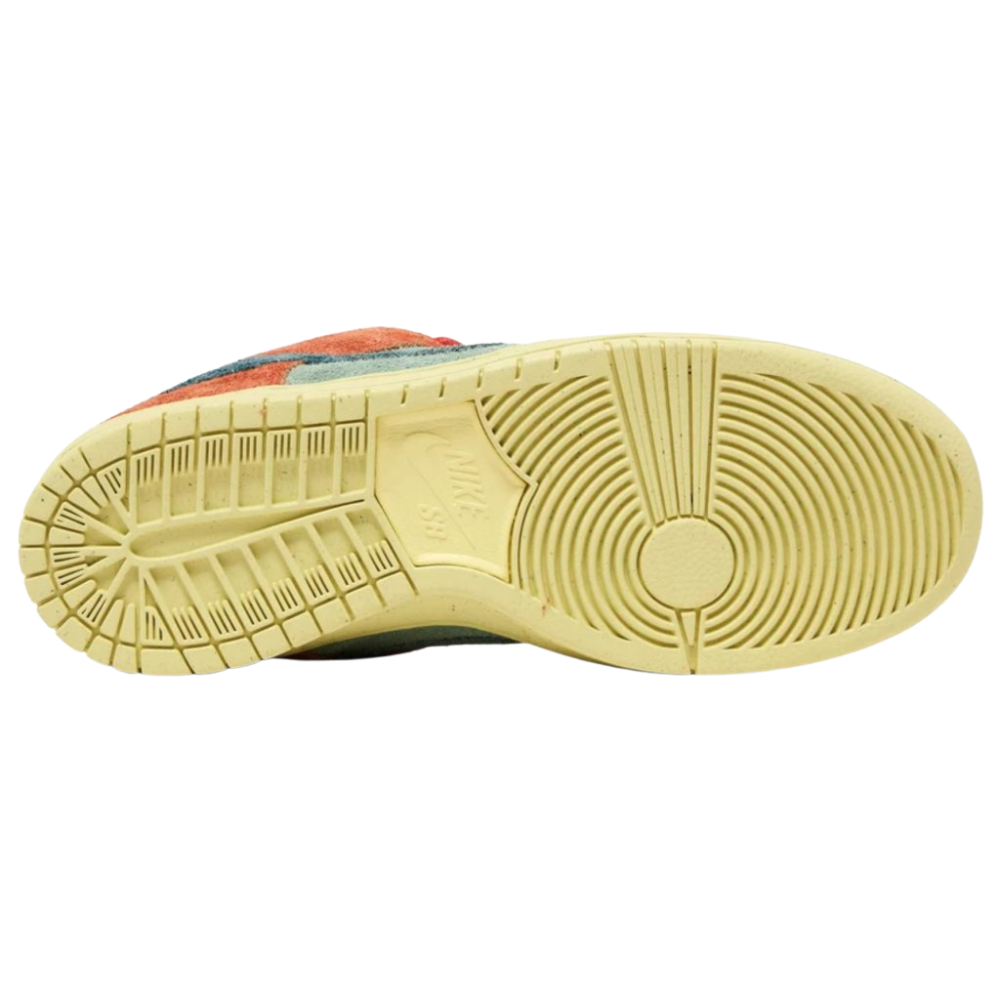 Nike SB Dunk Low Orange Emerald Rise