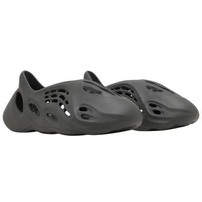 adidas Yeezy Foam RNR Carbon