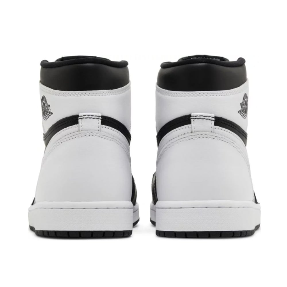 Jordan 1 Retro High OG Black White